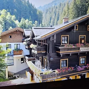 Ledererguetl - Jokercard & Parkplatz Inkl Bed & Breakfast